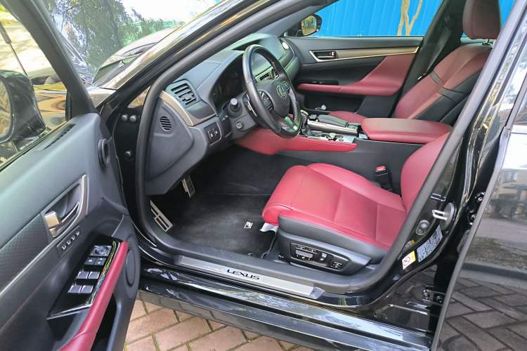 Used Lexus GS 2017 300 F SPORT Driver Seat