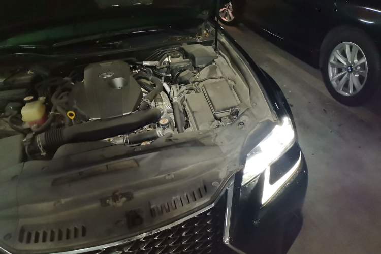 Used Lexus GS 2017 300 F SPORT Engine Bay Left