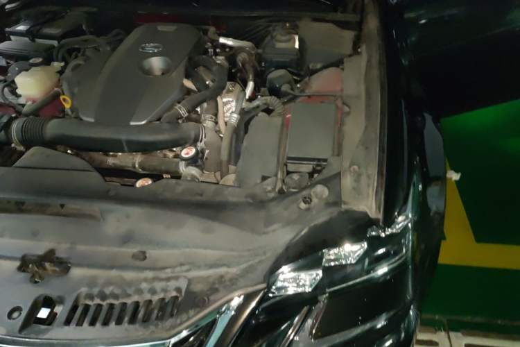 Used Lexus GS 2017 300 F SPORT Engine Bay Left