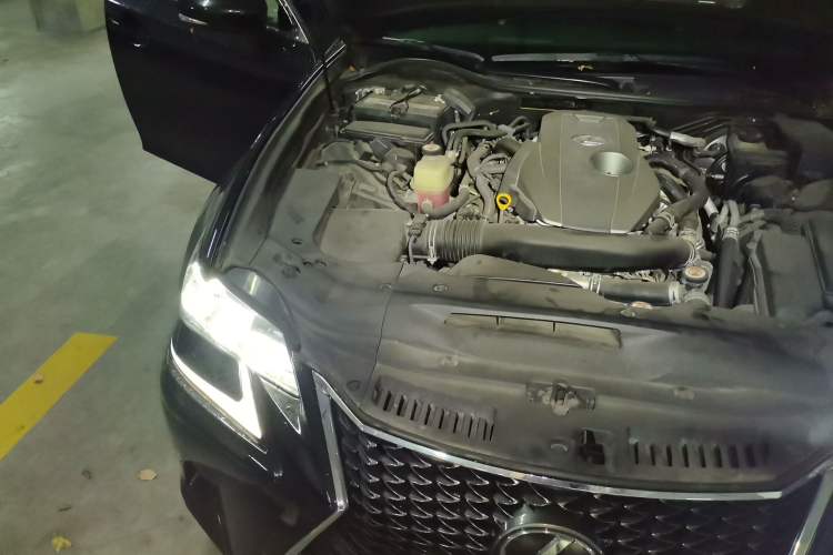 Used Lexus GS 2017 300 F SPORT Engine Bay Right