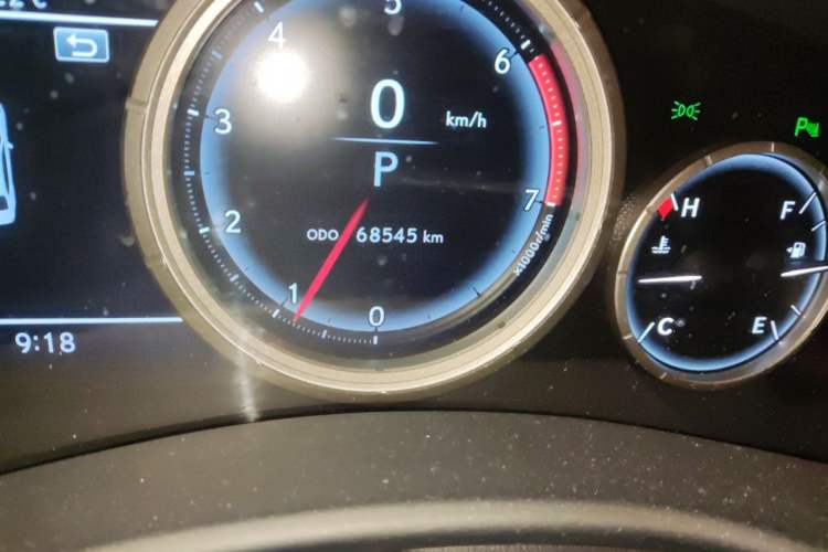 Used Lexus GS 2017 300 F SPORT Odometer Close Up