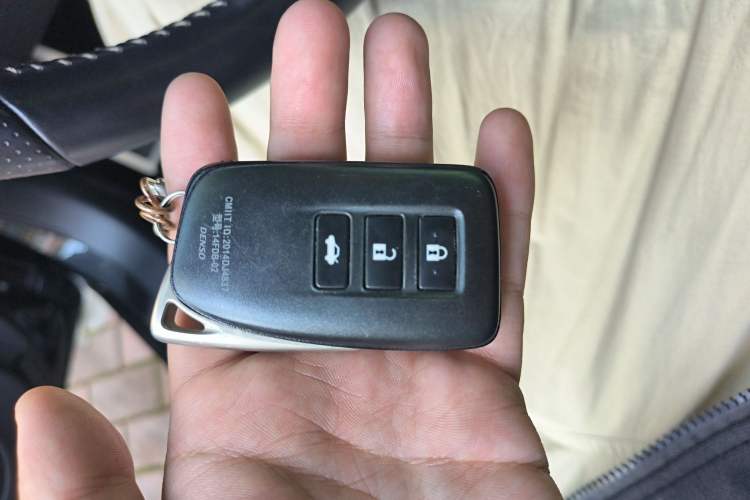 Used Lexus GS 2017 300 F SPORT Vehicle Key