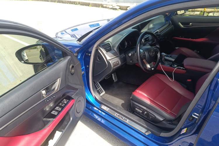 Used Lexus GS 2017 300 F SPORT Driver Seat