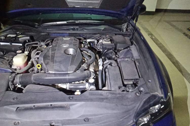 Used Lexus GS 2017 300 F SPORT Engine Bay Left