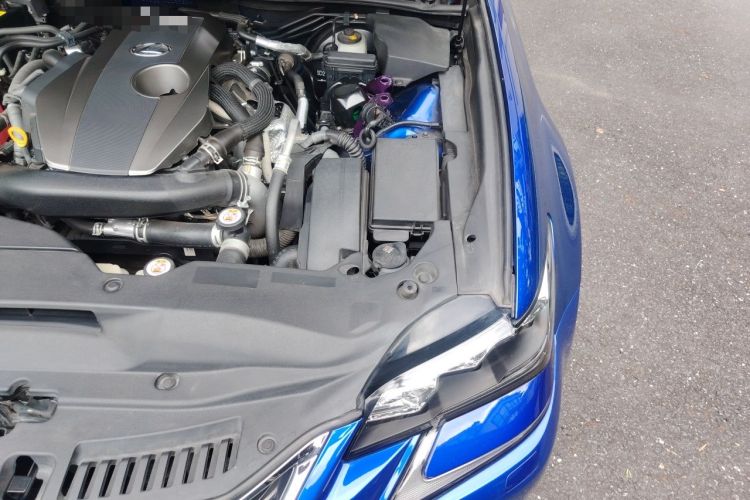 Used Lexus GS 2017 300 F SPORT Engine Bay Left