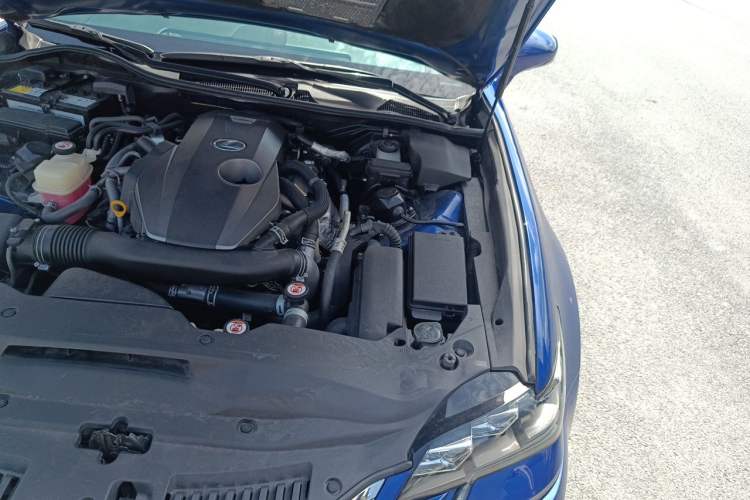 Used Lexus GS 2017 300 F SPORT Engine Bay Left