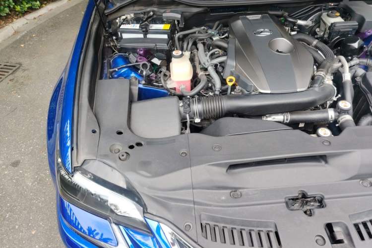 Used Lexus GS 2017 300 F SPORT Engine Bay Right