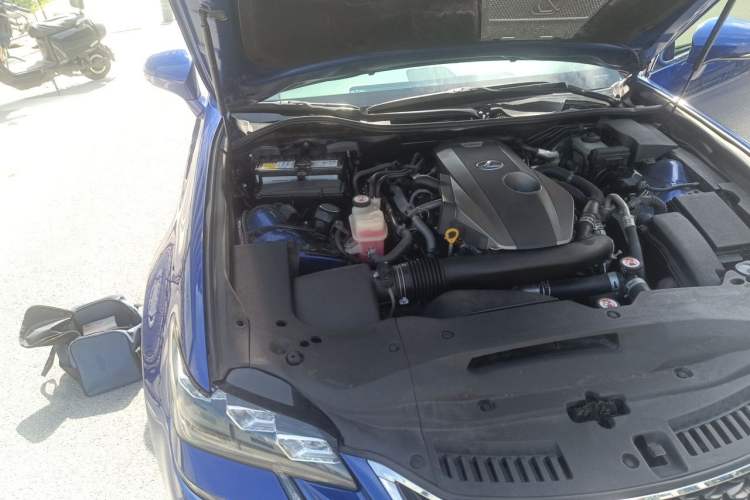 Used Lexus GS 2017 300 F SPORT Engine Bay Right