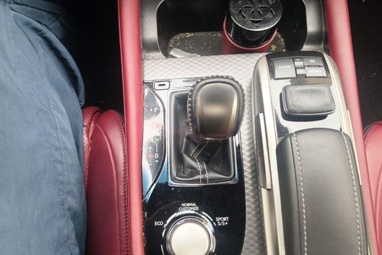 Used Lexus GS 2017 300 F SPORT Gear Lever