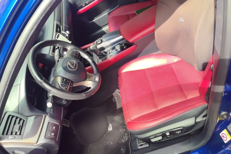 Used Lexus GS 2017 300 F SPORT Left Front Seat