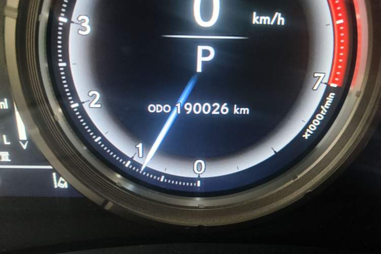 Used Lexus GS 2017 300 F SPORT Odometer Close Up