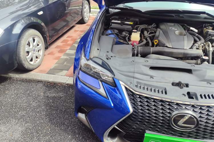 Used Lexus GS 2017 300 F SPORT Right Front Headlight