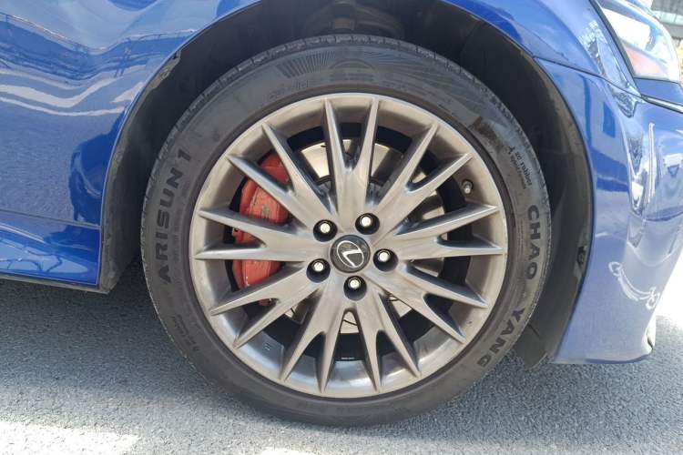 Used Lexus GS 2017 300 F SPORT Right Front Wheel Hub