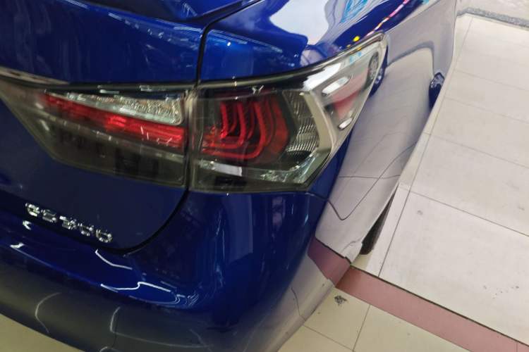 Used Lexus GS 2017 300 F SPORT Right Rear Taillight
