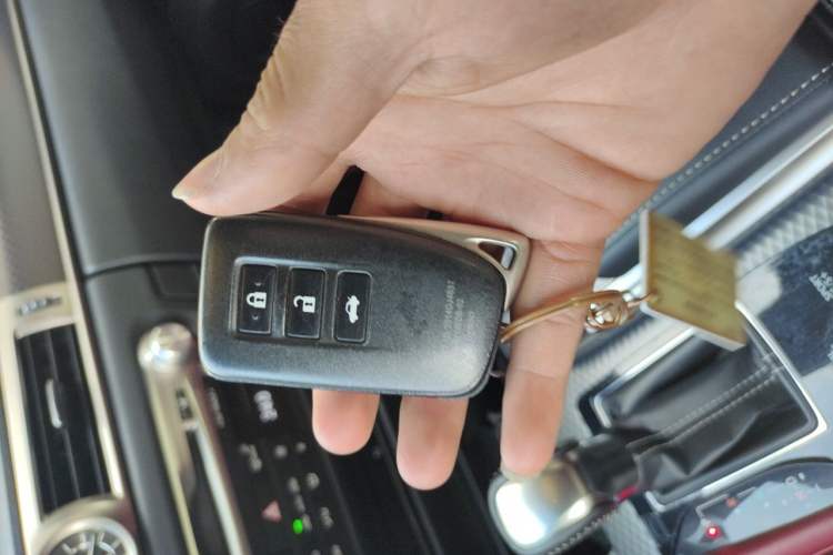 Used Lexus GS 2017 300 F SPORT Vehicle Key