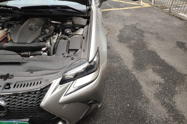 Used Lexus GS 2017 300 F SPORT Engine Bay Left
