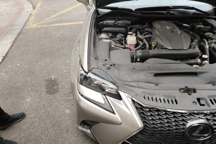 Used Lexus GS 2017 300 F SPORT Engine Bay Right