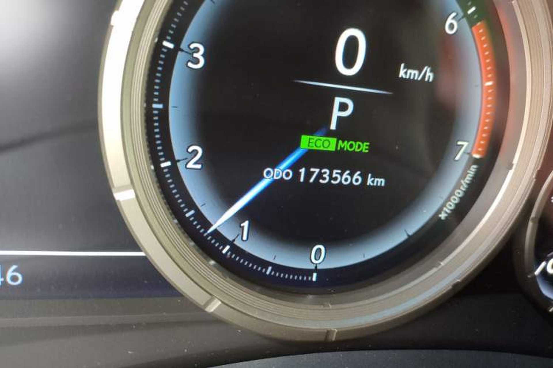 Used Lexus GS 2017 300 F SPORT Odometer Close Up