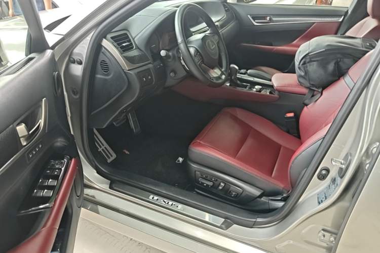 Used Lexus GS 2017 300 F SPORT Driver Seat
