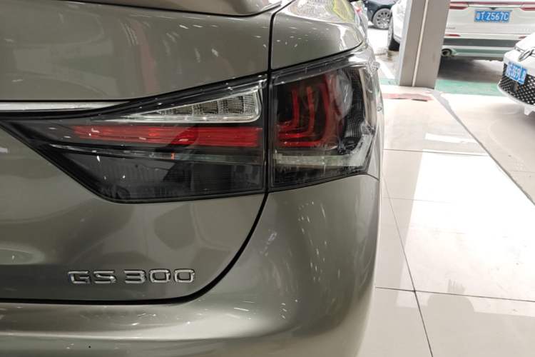 Used Lexus GS 2017 300 F SPORT Right Rear Taillight