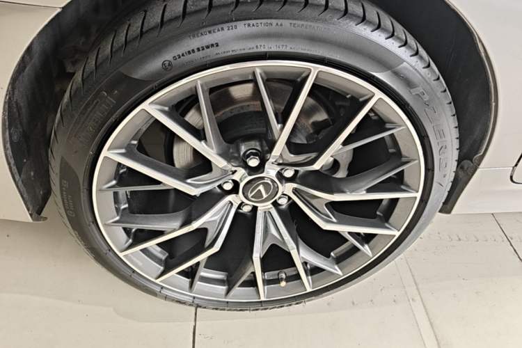 Used Lexus GS 2017 300 F SPORT Right Rear Wheel Hub