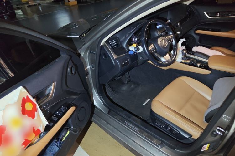 Used Lexus GS 2017 300 Leading Edition Driver Seat