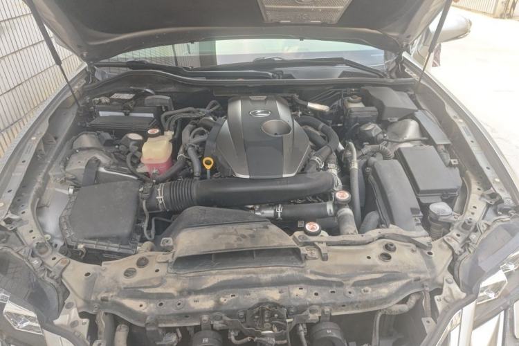 Used Lexus GS 2017 300 F SPORT Engine Bay