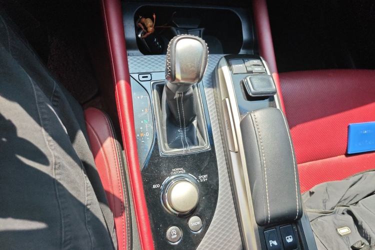 Used Lexus GS 2017 300 F SPORT Gear Lever