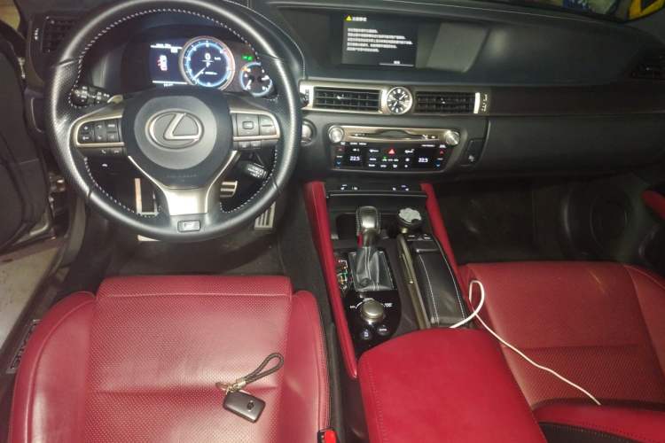 Used Lexus GS 2017 300 F SPORT Interior 2
