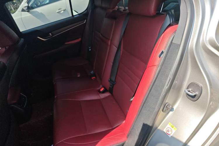 Used Lexus GS 2017 300 F SPORT Interior 4