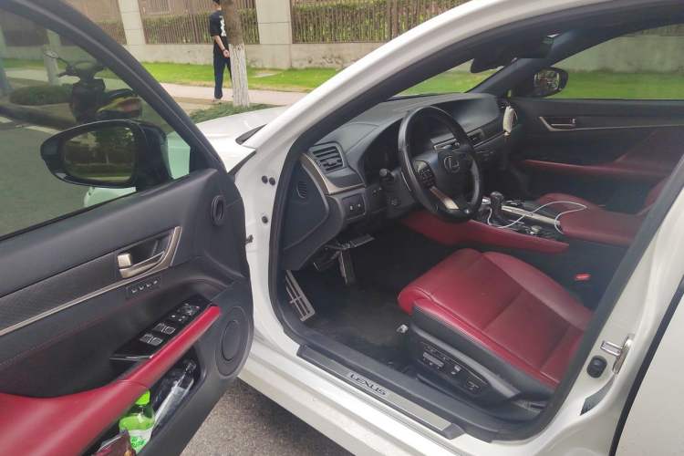 Used Lexus GS 2017 300 F SPORT Driver Seat