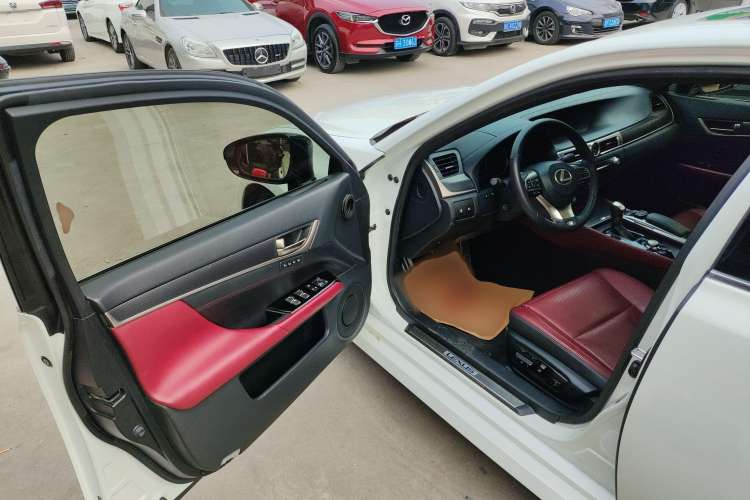 Used Lexus GS 2017 300 F SPORT Driver Seat