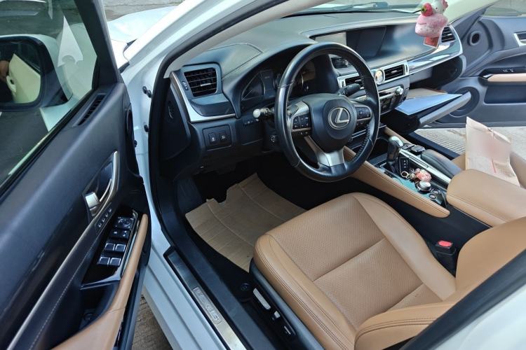Used Lexus GS 2017 300 Leading Edition Driver Seat