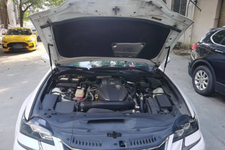 Used Lexus GS 2017 300 F SPORT Engine Bay