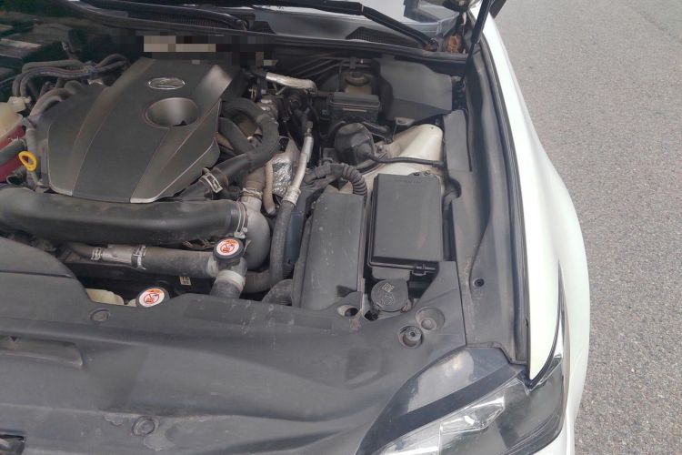 Used Lexus GS 2017 300 F SPORT Engine Bay Left