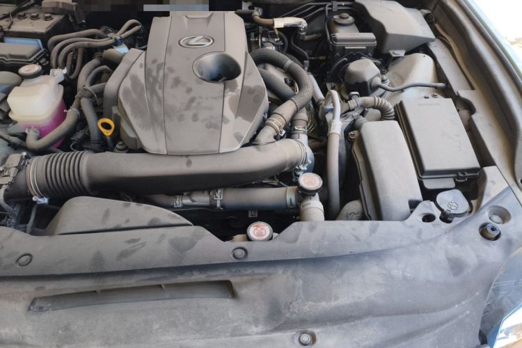 Used Lexus GS 2017 300 F SPORT Engine Bay Left