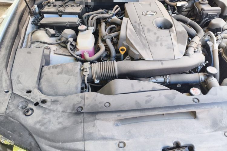 Used Lexus GS 2017 300 F SPORT Engine Bay Right