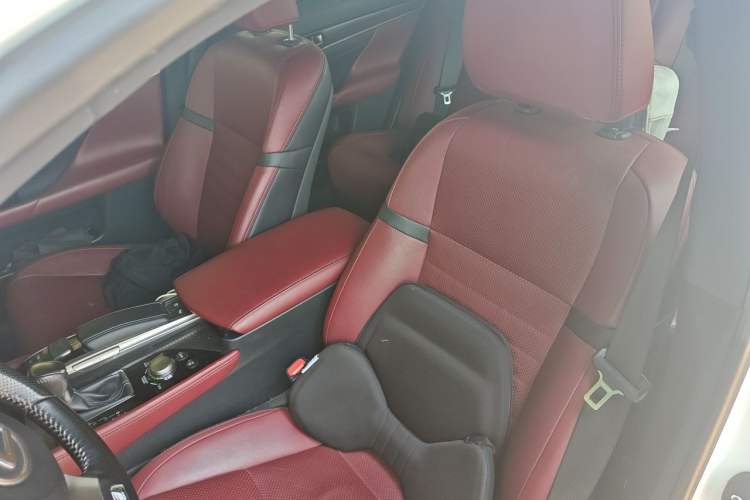 Used Lexus GS 2017 300 F SPORT Left Front Seat