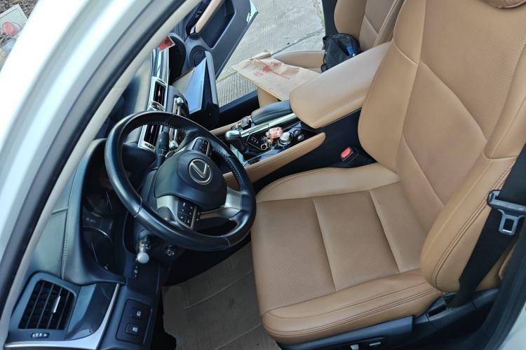 Used Lexus GS 2017 300 Leading Edition Left Front Seat