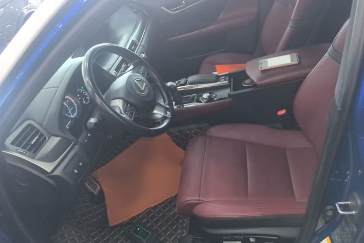 Used Lexus GS 2017 300 F SPORT Left Front Seat