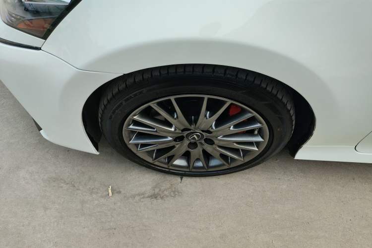 Used Lexus GS 2017 300 F SPORT Left Front Wheel Hub