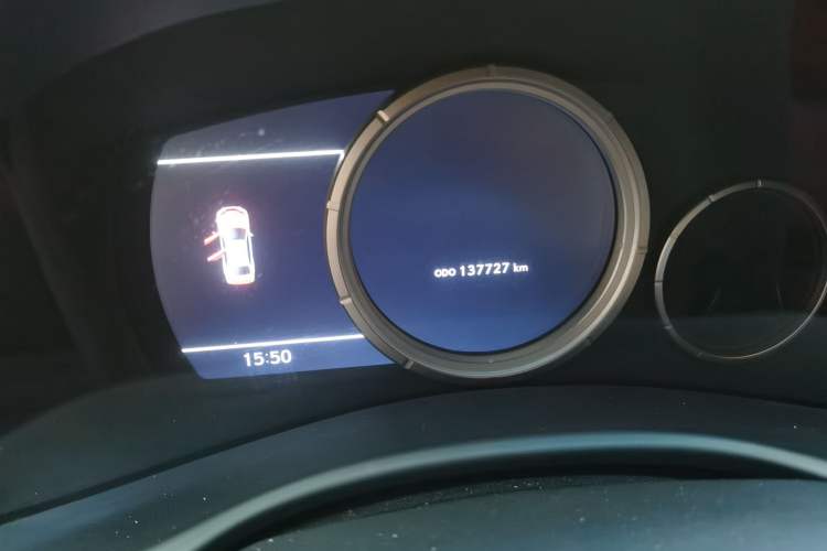 Used Lexus GS 2017 300 F SPORT Odometer Close Up