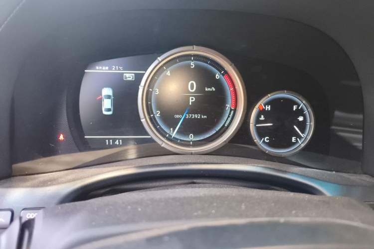 Used Lexus GS 2017 300 F SPORT Odometer Close Up