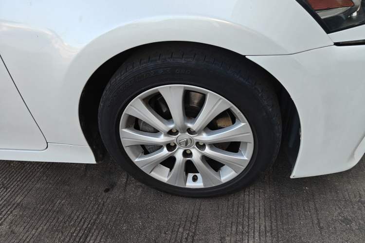 Used Lexus GS 2017 300 Leading Edition Right Front Wheel Hub