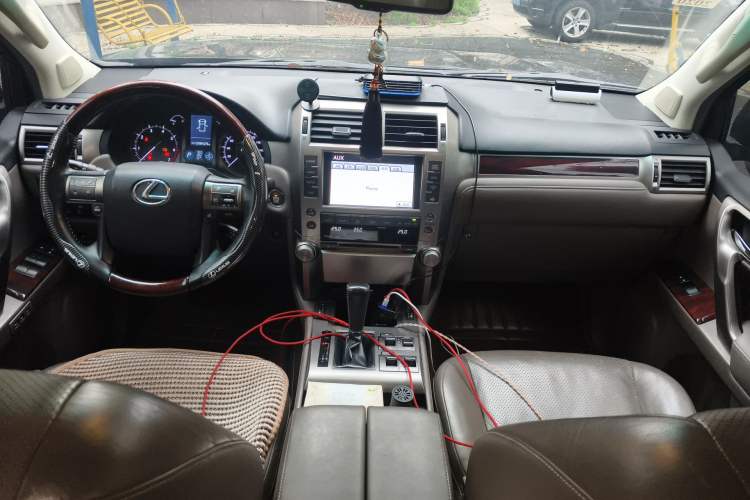Used Lexus GX 2010 460 Center Console