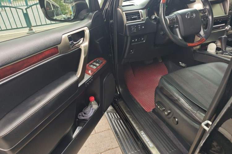 Used Lexus GX 2010 460 Driver Seat