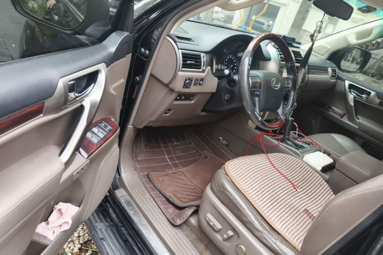 Used Lexus GX 2010 460 Driver Seat