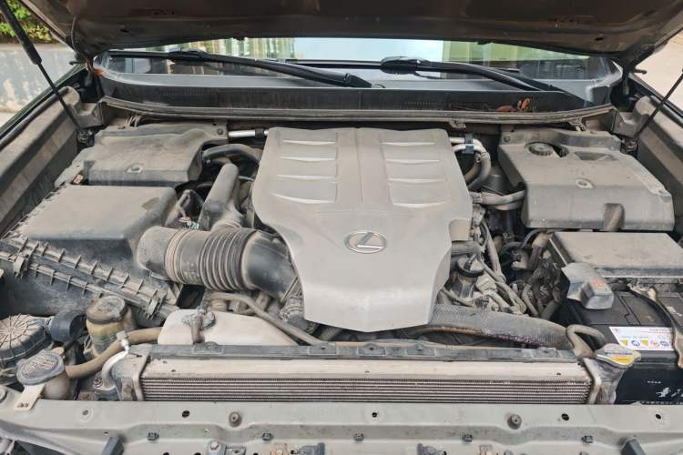 Used Lexus GX 2010 460 Engine Bay