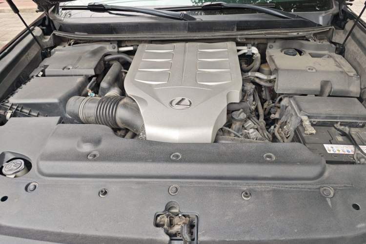 Used Lexus GX 2010 460 Engine Bay