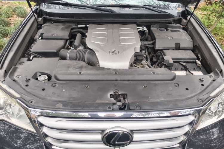 Used Lexus GX 2010 460 Engine Bay